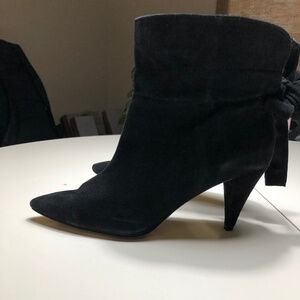 Lord and Taylor suede ankle booties with bow detail